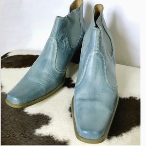 Vintage Blue ankle booties with side gore size 9